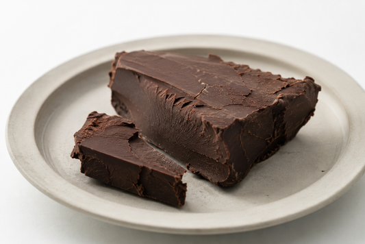 カカオマスとは？チョコレートの味を決める重要な原料の魅力を徹底解説